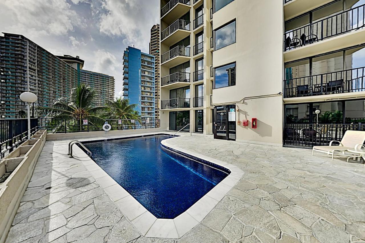 Aqua Palms Waikiki Ocean View Lanai Parking Included Honolulu Exterior foto